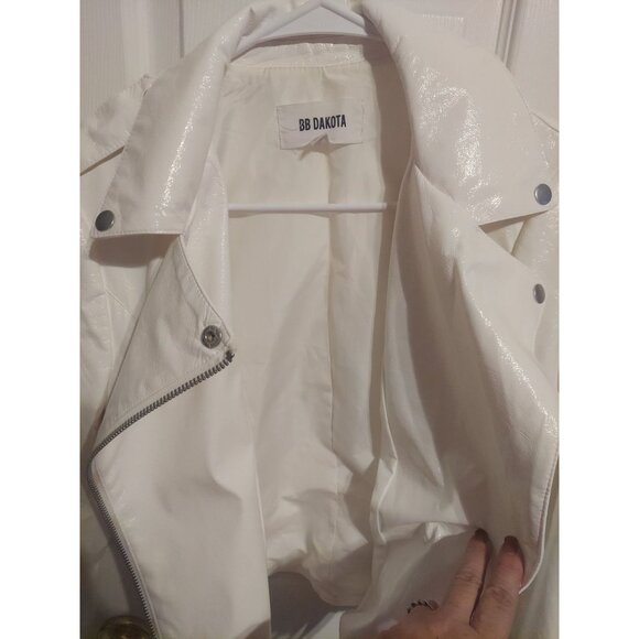 BB DAKOTA It's Electric Moto Jacket Belted Buckle Notch Collar White Size M - Picture 9 of 11